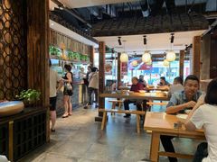 大堂-弄堂咪道-饭香·面香·馄饨香(钦州北路田尚坊店)