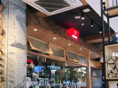 大堂-河坝강뚝烧烤专门店(旗舰店)