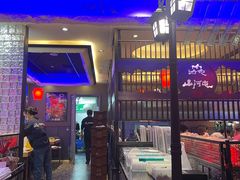 -山河屯铁锅炖·非遗东北菜(南山店)