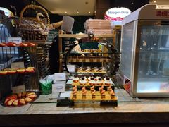 -半岛翡丽海鲜自助餐厅(观风亭店)