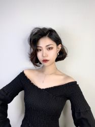 -银星女王公园发型艺术沙龙