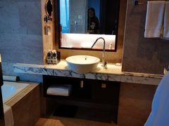 -上海龙之梦万丽酒店