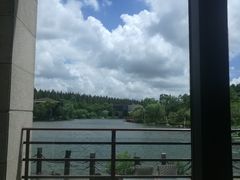 -上海怡沁园度假酒店