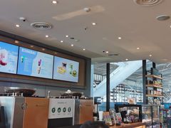 -星巴克(青岛火车北站候车大厅店)