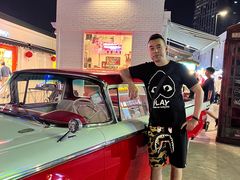 -席娜卡琳火车铁道夜市