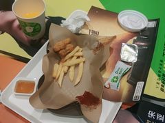 -德克士(龙阳广场店)