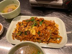 干炒牛河-潮界(虹桥新天地店)