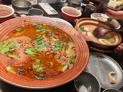 -古都历食南京菜·烤鸭·鸭血粉丝·汤包(南京博物院店)