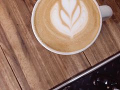 厚乳拿铁-无牌咖啡&酒馆