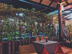 -Dash Teak House