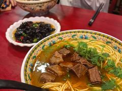 -金杨拉面王小吃面馆·牛三宝面·红烧牛肉粉