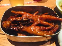 弄堂里的卤鸡爪-弄堂里·寻味杭州(湖滨银泰in77C区店)