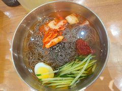 -长寿参鸡汤(朝韩风情街店)