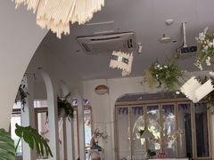 -春树下·树屋花房西餐厅(罍街AS1980店)