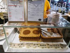 面包甜点陈列柜-PAUSE(恒大广场店)