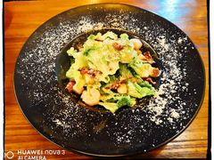 传统凯撒沙拉-麦落精酿啤酒餐吧(先农大院店)