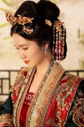 -雪中彩影婚纱摄影·微光艺术中心