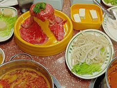 -四囍码头海鲜烧烤自助火锅(外滩南京东路悦荟广场店)