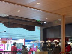-老牌坊云南鱼豆花火锅(哈西万达店)