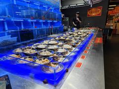 -瑞虹新天地月亮湾