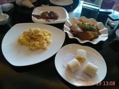 -夏阳湖皇冠假日酒店-自助餐厅