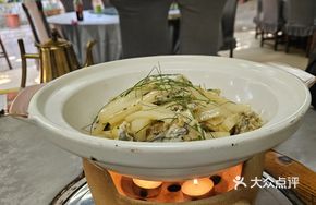 Bass Fish Stewed with White Radish