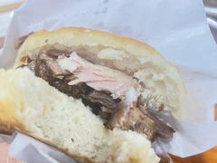 烧饼夹肉-京东一绝西海子西园烧饼夹肉