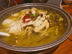 -渝是乎川渝小炒(新世界百货望京店)