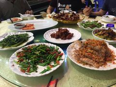 红烧乳鸽-傻记乳鸽王海鲜餐厅