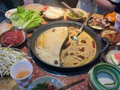 -赵美丽·重庆社区火锅·直营店(火车东站·中豪国际店)