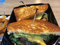 圣塔芭芭拉经典牛肉特堡-The Habit Burger Grill 哈比特汉堡(复兴soho店)