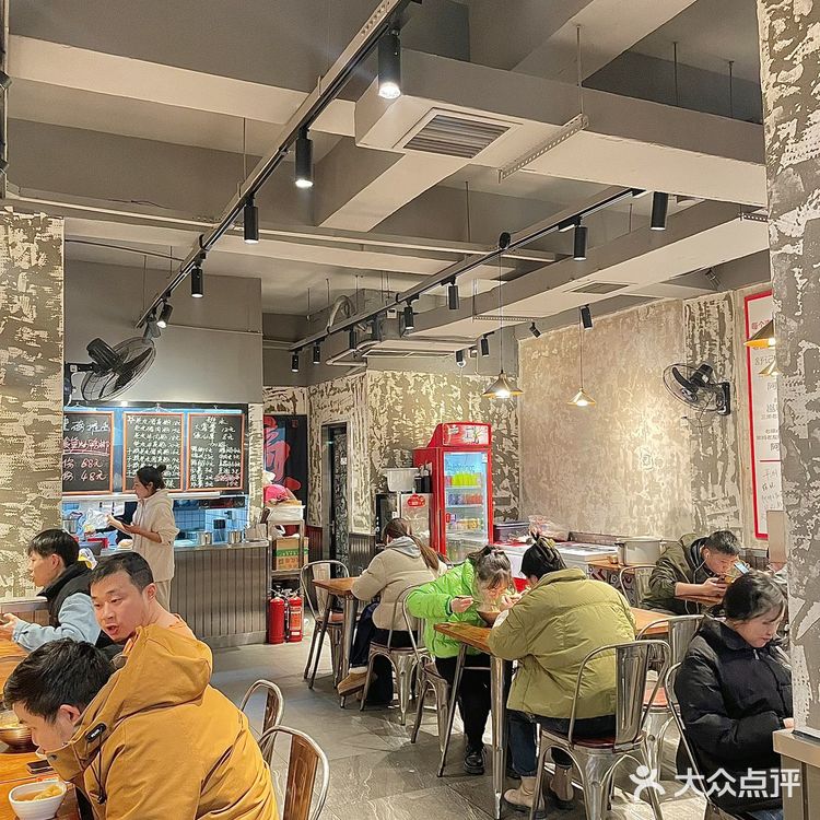 来万家丽，我唯一想去吃的一家粉店… 