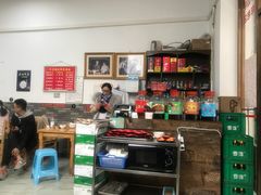 -雷祖芳老妈蹄花店