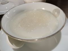 官燕双皮奶-广州文华东方酒店·江-由辉师傅主理