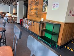 -星巴克(西藏路店)