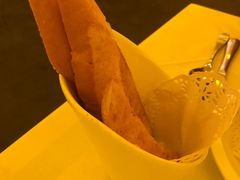 烤法式蒜蓉面包-成桂西餐厅·42年的味道(五大道疙瘩楼店)