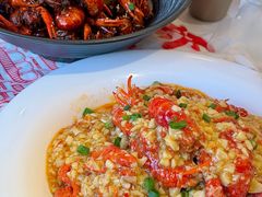 -肥肥虾庄·金牌油焖大虾(汉口城市广场店)