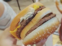 -麦当劳(中山公园龙之梦店)