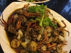 -休记光头香辣蟹干锅店(衣冠庙店)