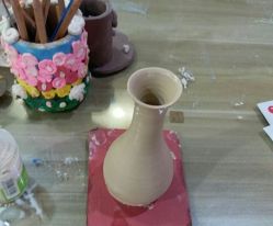-泥娃娃DIY陶吧(易生活购物公园店)