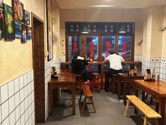 -矮子粉店1985·长沙米粉(湘春路店)