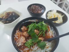 -一品郑记重庆牛肉米线馆(东泰路店)