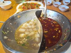 -大众跷脚牛肉馆·非遗传承单位(峨眉山店)