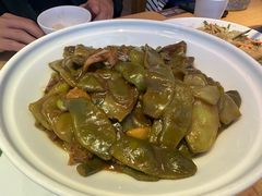 -关东小磨东北菜(上海长风大悦城店)