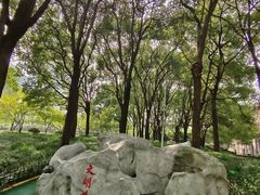 -陆家嘴中心绿地