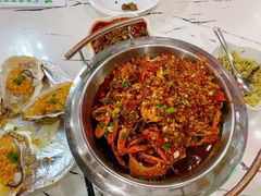 -凤凰路何眼镜香辣蟹(花果园店)