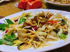 -超越海鲜屋(飞龙物业店)