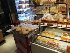 面包甜点陈列柜-BreadTalk面包新语·烘焙蛋糕(东方雅苑店)