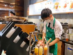 -星巴克臻选(深圳金光华店)
