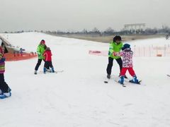 -华彬猛犸滑雪场